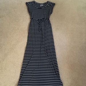 Black and White Stripe Maternity Maxi Dress, Small